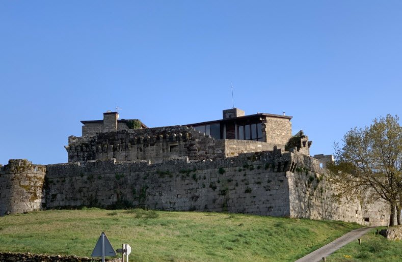 Monumento Castelo De Maceda, Spain